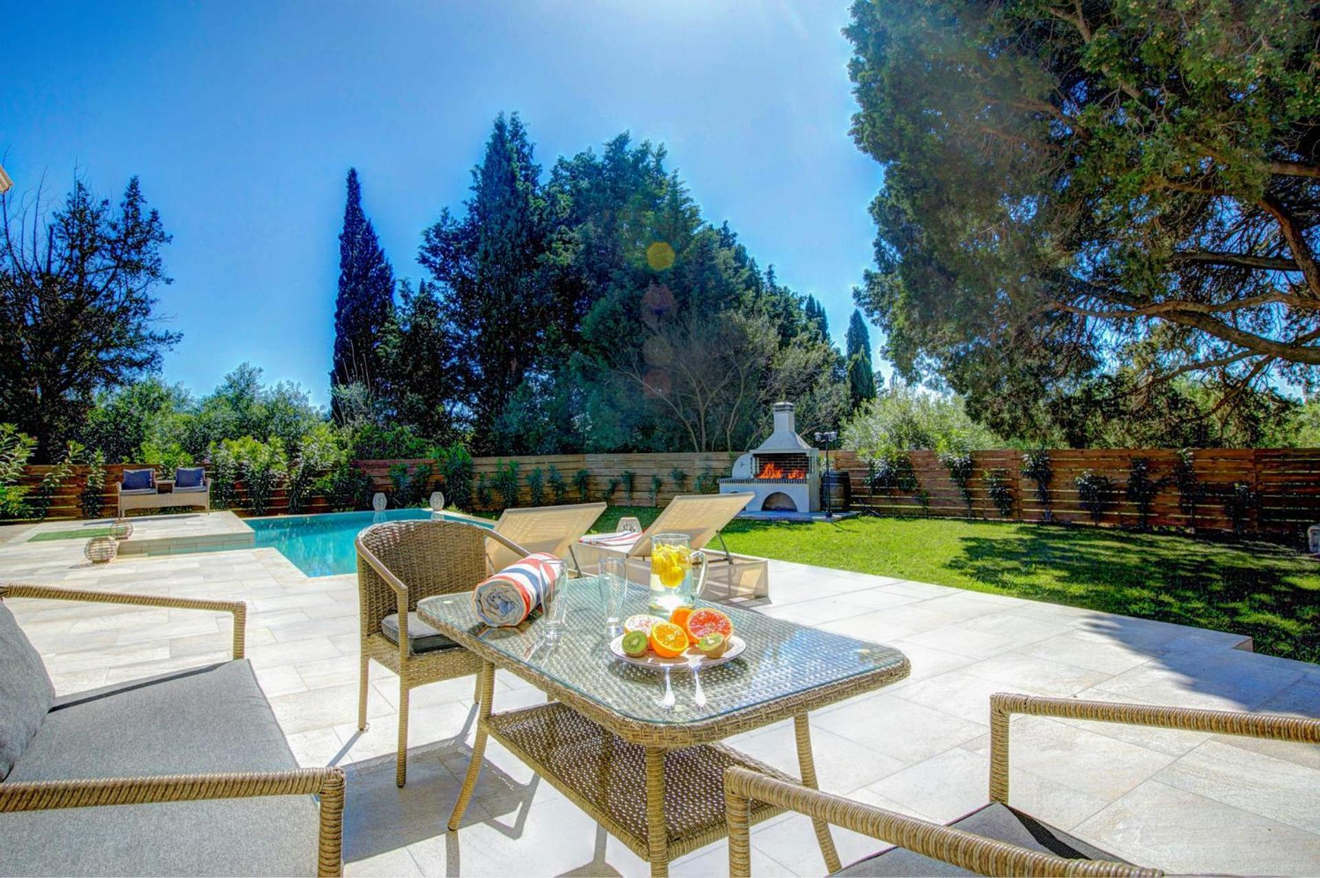 Astarte Villas - Laalu Private Villa With Pool Koukounariá Eksteriør bilde